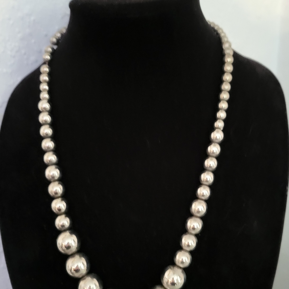 Native American sterling Mexican silver pearl neckace